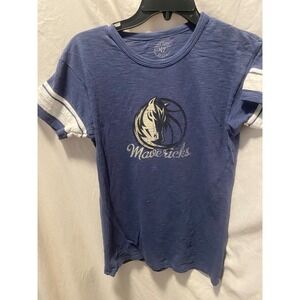 Women's Dallas Maverick's T-Shirt Game Day Gear Sizeโ L Fan Gear NBA